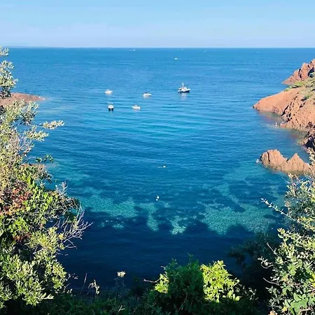 Superbe 6 Couchages - Proche - Climatisation 아파트 Saint-Raphaël