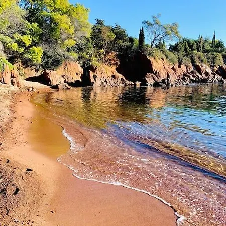 Superbe 6 Couchages - Proche - Climatisation Διαμέρισμα Saint-Raphaël