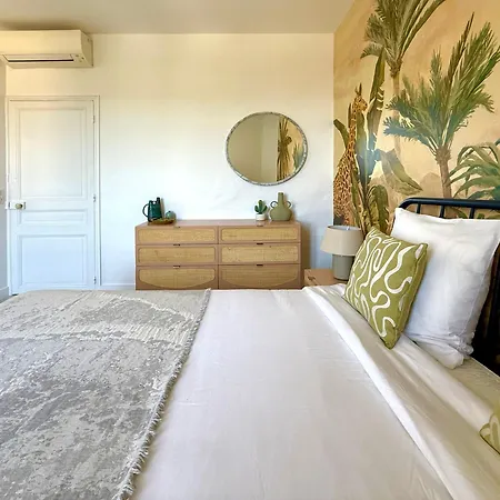 Renovated - 3 Bedrooms - Ac - Sea View - Sleeps 6 Apartmán *
