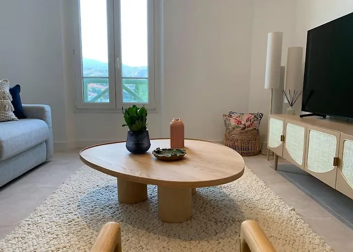 Superbe 6 Couchages - Proche - Climatisation 아파트 Saint-Raphaël