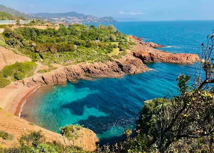 Superbe 6 Couchages - Proche - Climatisation 아파트 Saint-Raphaël