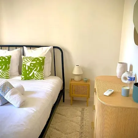 Renovated - 3 Bedrooms - Ac - Sea View - Sleeps 6 * Saint-Raphael (Var)