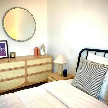 Renovated - 3 Bedrooms - Ac - Sea View - Sleeps 6 Apartamento *