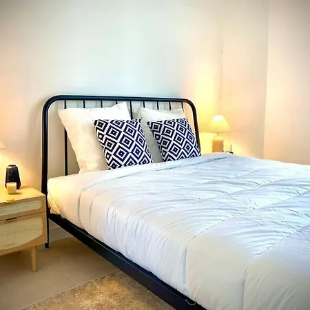 Renovated - 3 Bedrooms - Ac - Sea View - Sleeps 6 * Saint-Raphael (Var)