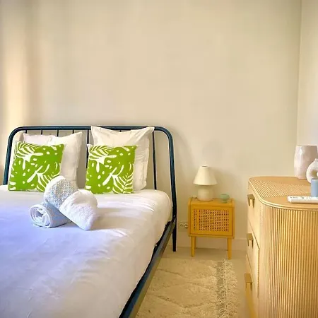 Apartamento Renovated - 3 Bedrooms - Ac - Sea View - Sleeps 6