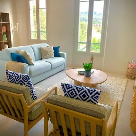 Apartment Superbe 6 Couchages - Proche - Climatisation Saint-Raphael (Var)