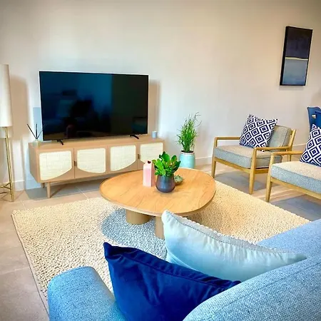 Renovated - 3 Bedrooms - Ac - Sea View - Sleeps 6 Apartamento *