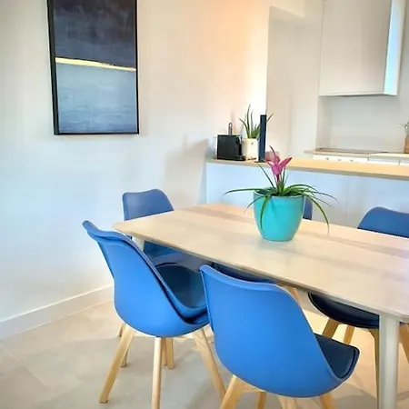 Renovated - 3 Bedrooms - Ac - Sea View - Sleeps 6 Apartment Saint-Raphael (Var)