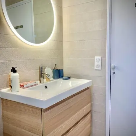 Renovated - 3 Bedrooms - Ac - Sea View - Sleeps 6 Apartamento Saint-Raphaël
