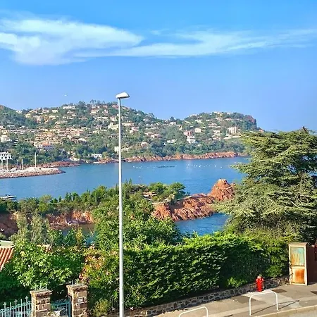 Renovated - 3 Bedrooms - Ac - Sea View - Sleeps 6 Apartment Saint-Raphael (Var)