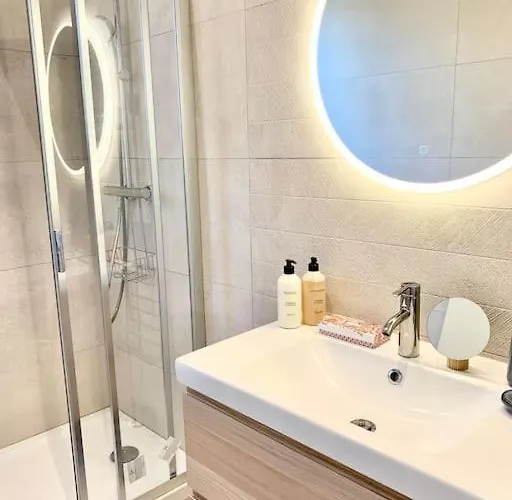 Apartment Superbe 6 Couchages - Proche - Climatisation